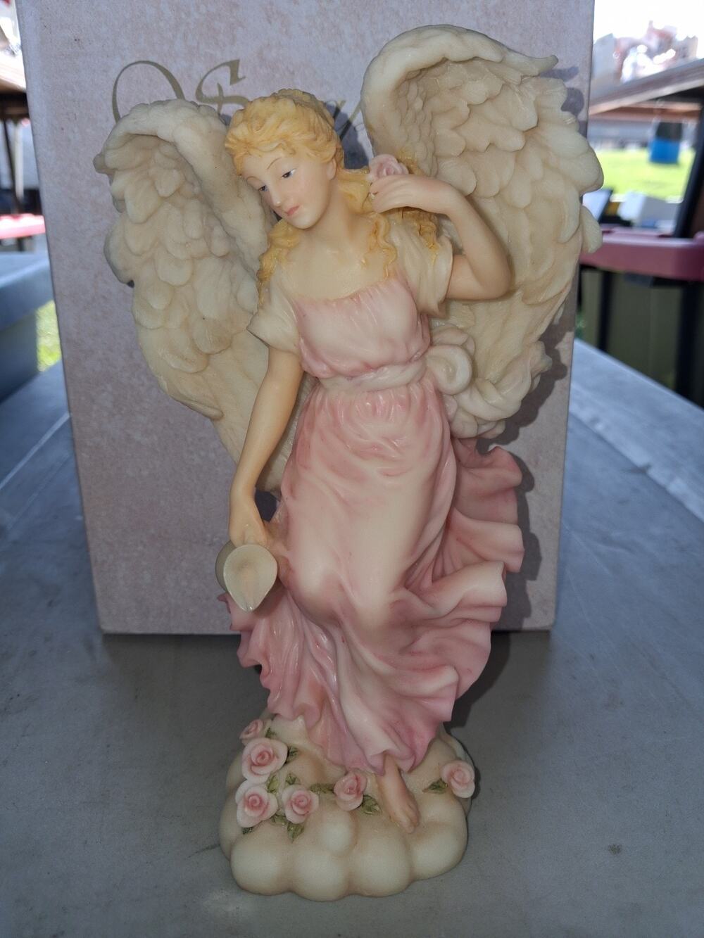 Roman Seraphim Classics Angel, "Rosalie, Nature's Delight," #74105 (I)